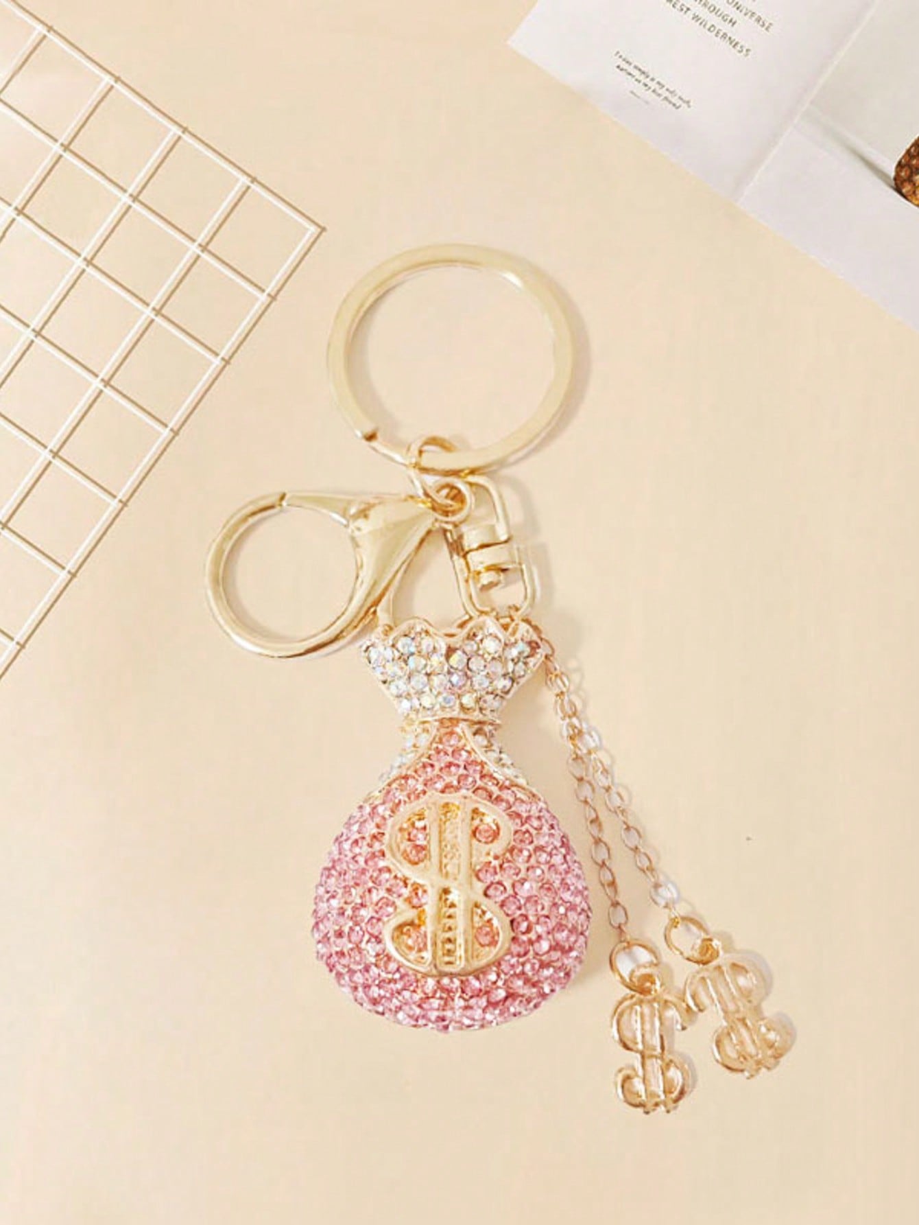 1pc Creative Gift Crystal Mone – Car Accessories For Women Bewertung und Preis