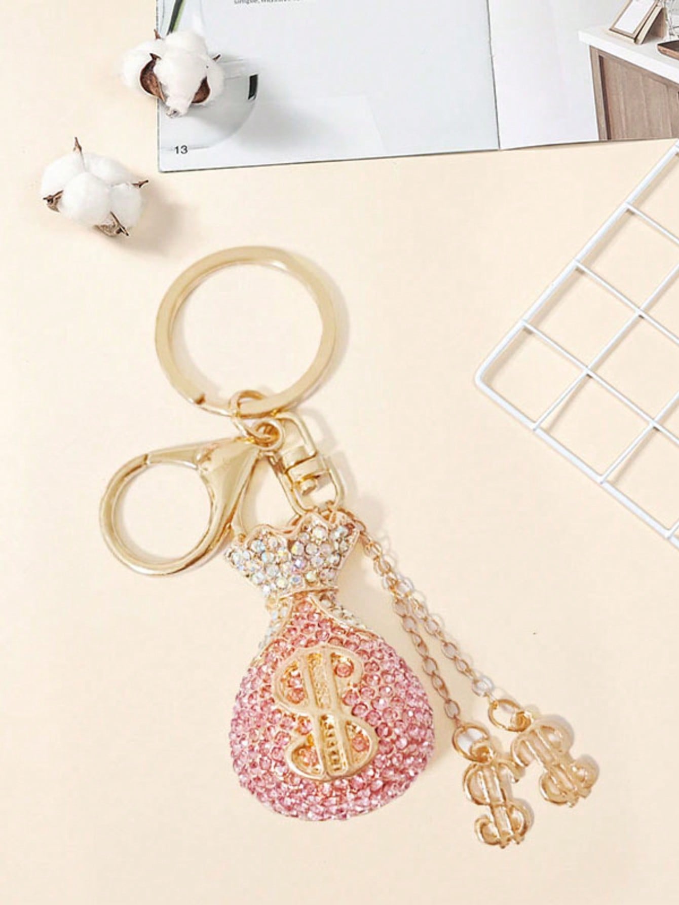 1pc Creative Gift Crystal Mone – Car Accessories For Women Bewertung und Preis