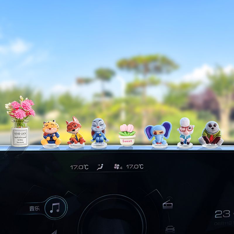 Zootopia cartoon car ornament  – Car Accessories Papar Bewertung und Preis